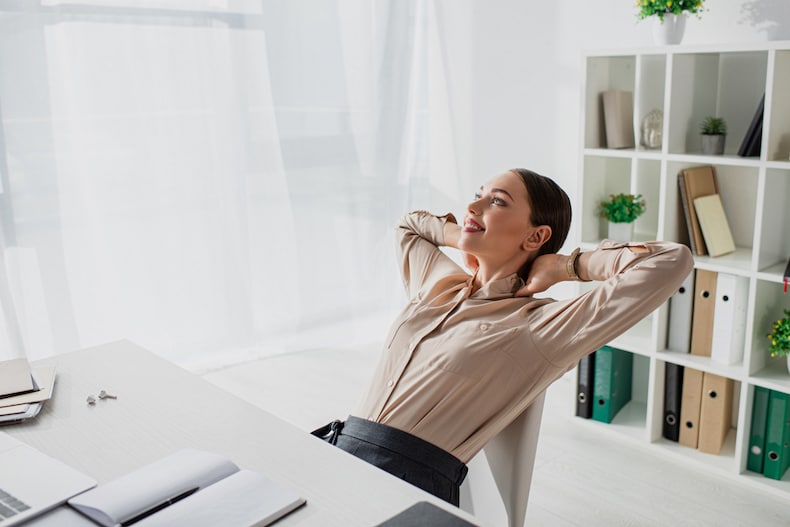4 Neck Stretches for DeskBound Employees to Relieve Neck Tension